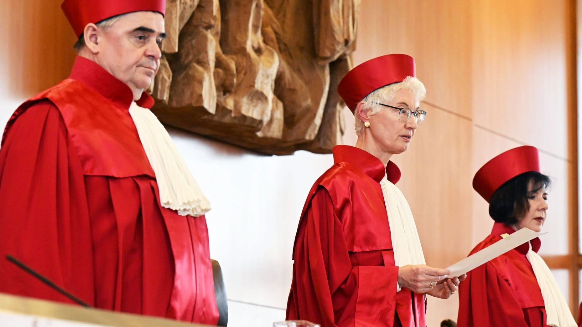 Bundesverfassungsgericht urteilt zu Desiderius-Erasmus-Stiftung Bundesverfassungsgericht urteilt zu Desiderius-Erasmus-Stiftung