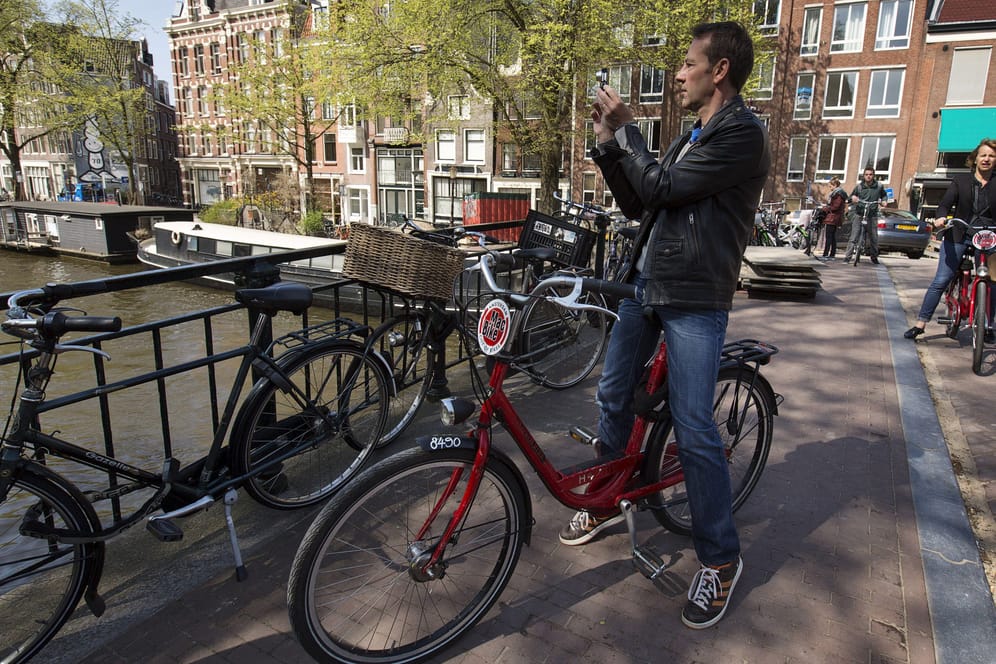 Fahrradstadt Amsterdam: Rund 850.000 Räder gibt es hier. Und jährlich wird rund jedes zehnte geklaut.