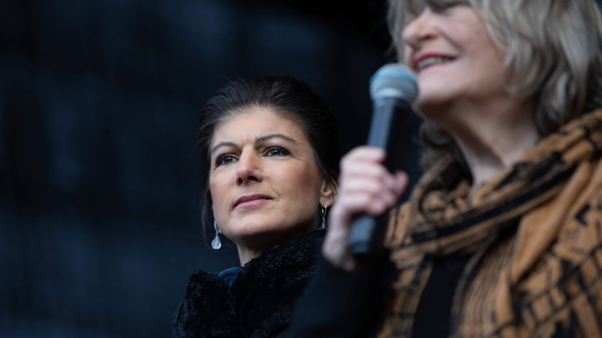 Wagenknecht und Schwarzer: Ihr Begriff des Friedens verachtet jene, die dafür kämpfen.