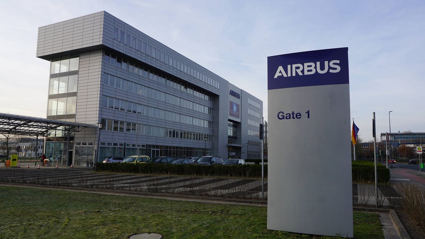 Das Airbus-Werk in Bremen (Archivbild): 100 Neueinstellungen soll es hier geben.