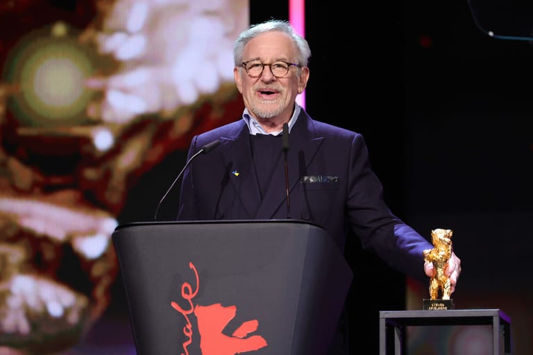 Steven Spielberg bei seiner Rede für den Ehrenpreis der Berlinale