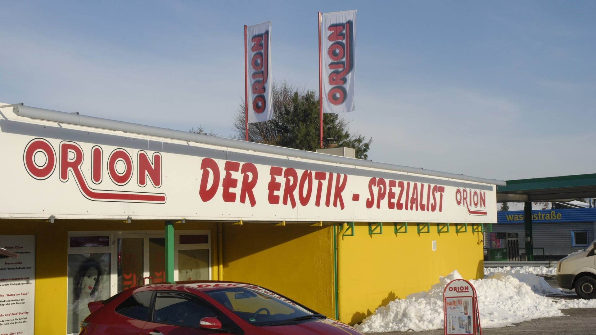 Eine Orion-Filiale (Archivbild): Bei einem Überfall in Berlin wurde ein Mitarbeiter geschlagen. Eine Orion-Filiale (Archivbild): Bei einem Überfall in Berlin wurde ein Mitarbeiter geschlagen.