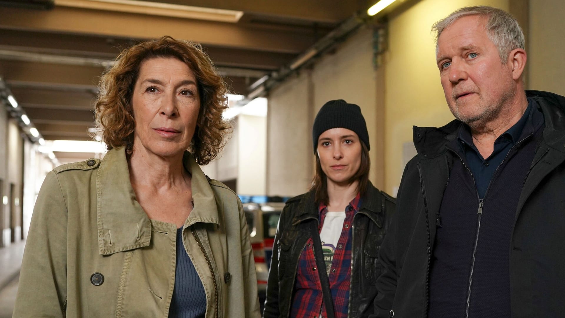 "Tatort: Was ist das für eine Welt": Moritz Eisner (Harald Krassnitzer, li.) mit seinen Kolleginnen Bibi Fellner (Adele Neuhauser, re.) und Meret Schande (Christina Scherrer, Mitte).