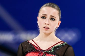 Kamila Walijewa: Die Eiskunstläuferin stand schon mit 15 Jahren im Fokus der Öffentlichkeit.