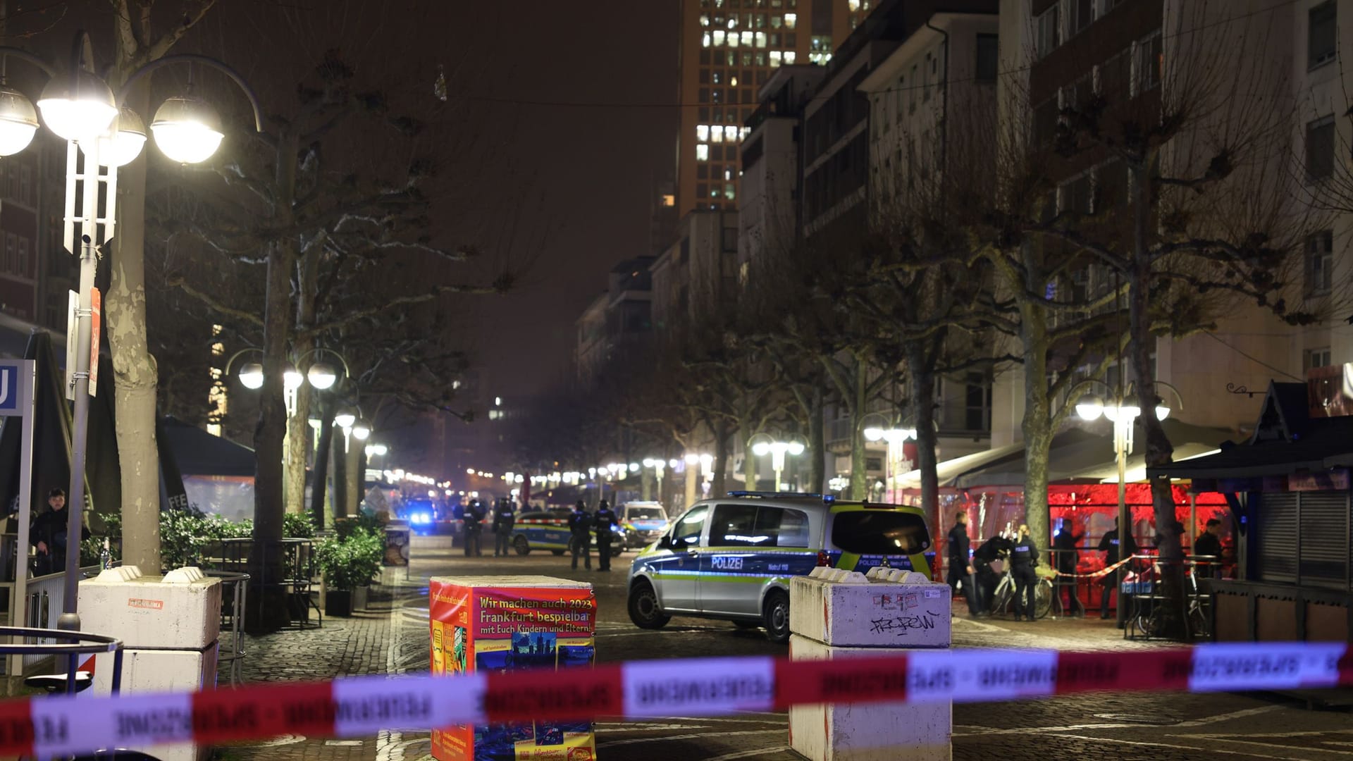 Fressgass in Frankfurt: Der Bereich wurde großräumig abgesperrt.