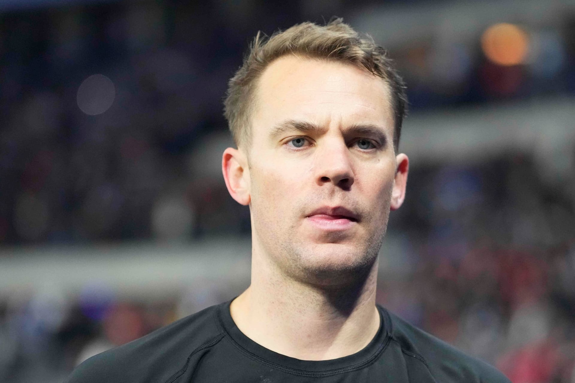 Manuel Neuer übte in einem am Verein vorbei geführten Interview scharfe Kritik am FC Bayern.