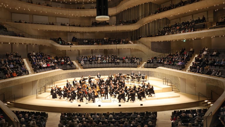 Ein Konzert der NDR Radiophilharmonie (Archivbild): Es kam zu einem Notfall während einer Aufführung.