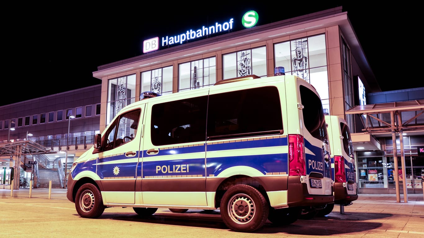 Hauptbahnhof Dortmund (Archivbild): Hier wurde die Teenager-Gruppe von der Polizei abgefangen.