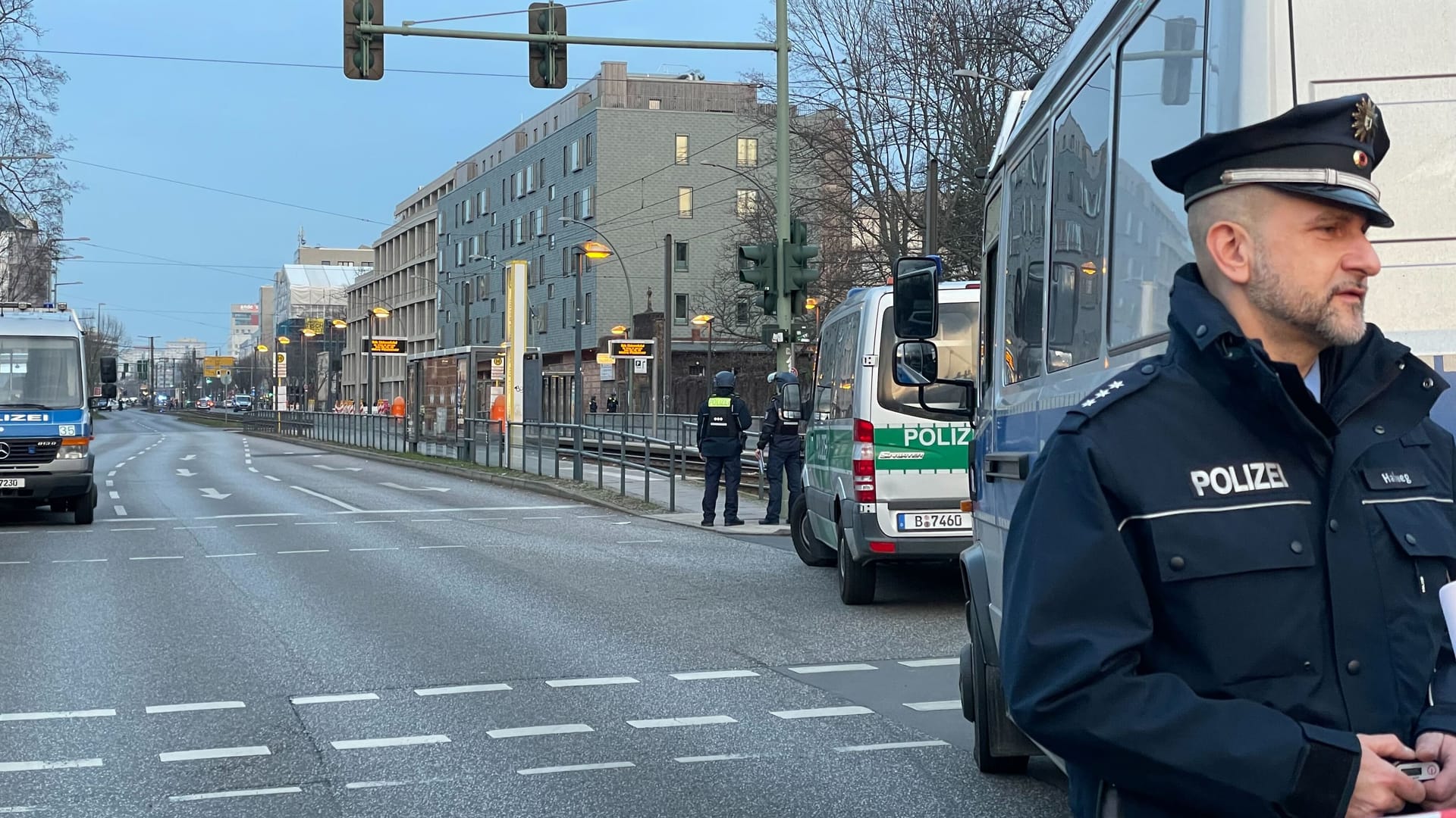 Jobcenter in Friedrichshain: Das fünfstöckige Gebäude hat rund 1.000 Büros. Jobcenter in Friedrichshain: Das fünfstöckige Gebäude hat rund 1.000 Büros.