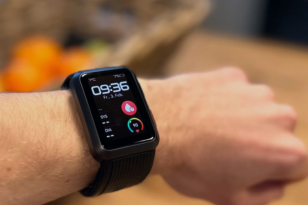 Die Huawei Watch D ist die erste Smartwatch mit Blutdruckmessung.
