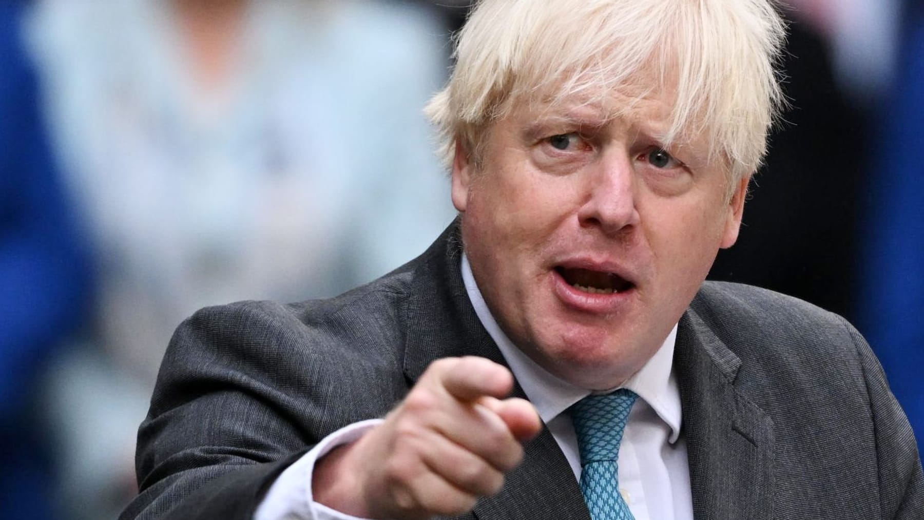 Boris Johnson wants his father to be nominated sir