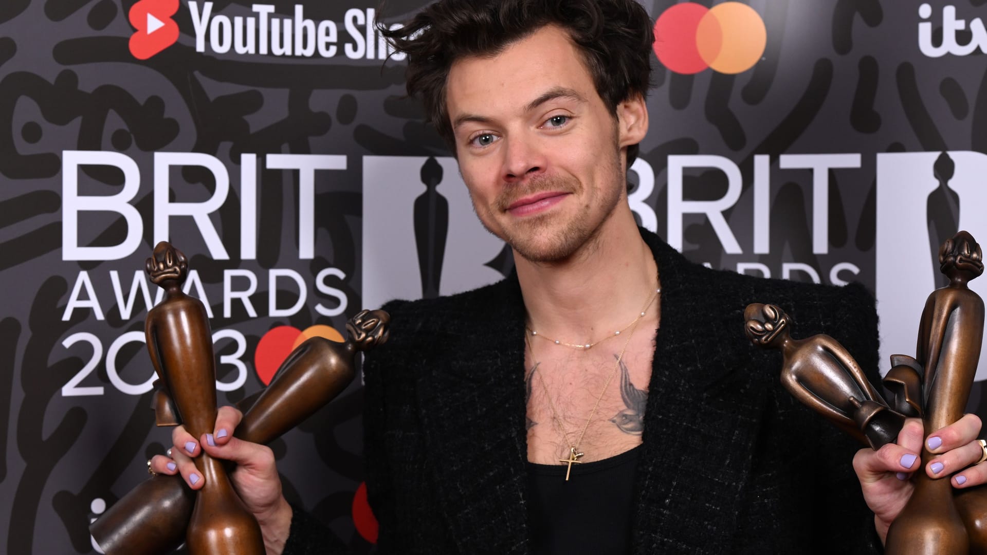 Harry Styles: Er sahnte bei den Brit Awards vierfach ab.