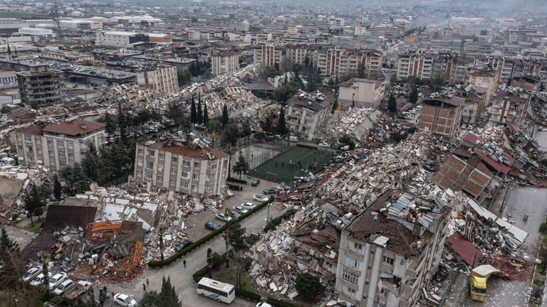 Hatay: Viele Häuser in der türkischen Stadt wurden beim Erdbeben zerstört.