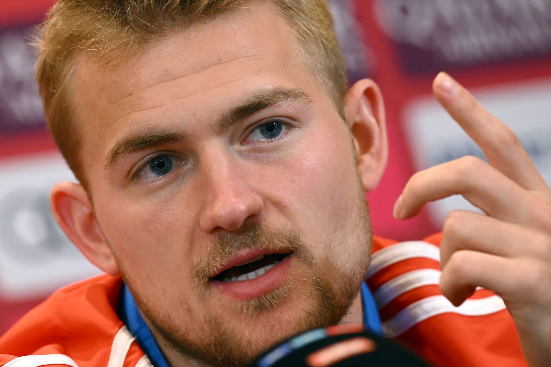 Matthijs de Ligt: Der Niederländer ist mittlerweile zur festen Größe beim FC Bayern geworden.