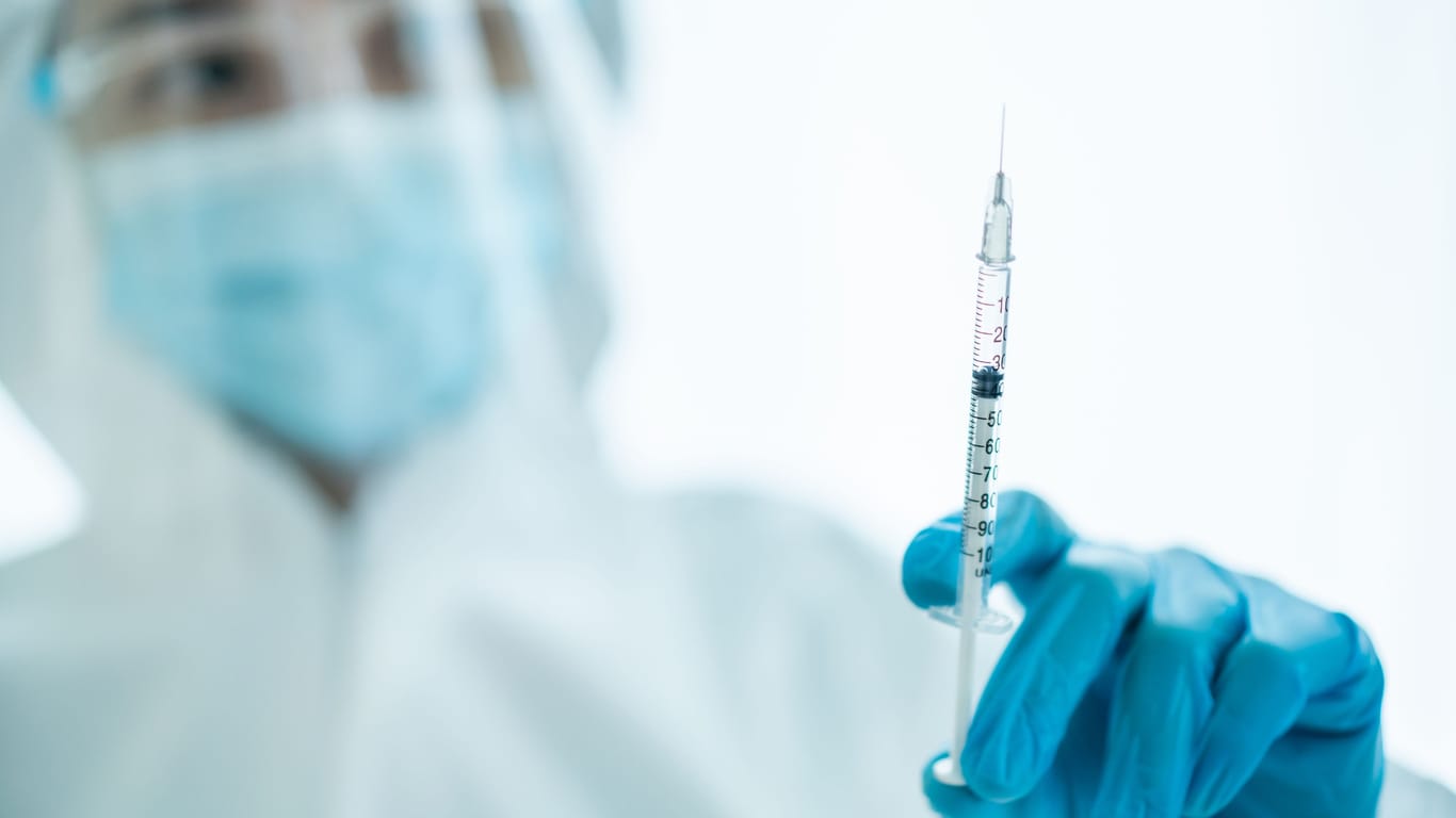 Impfung: Auch gegen das RS-Virus könnte es demnächst ein Impfstoff geben.