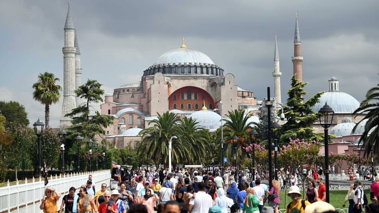 Die Hagia Sophia im Zentrum von Istanbul: Experten warnen vor einem starken Erdbeben in der Region der Millionenmetropole.