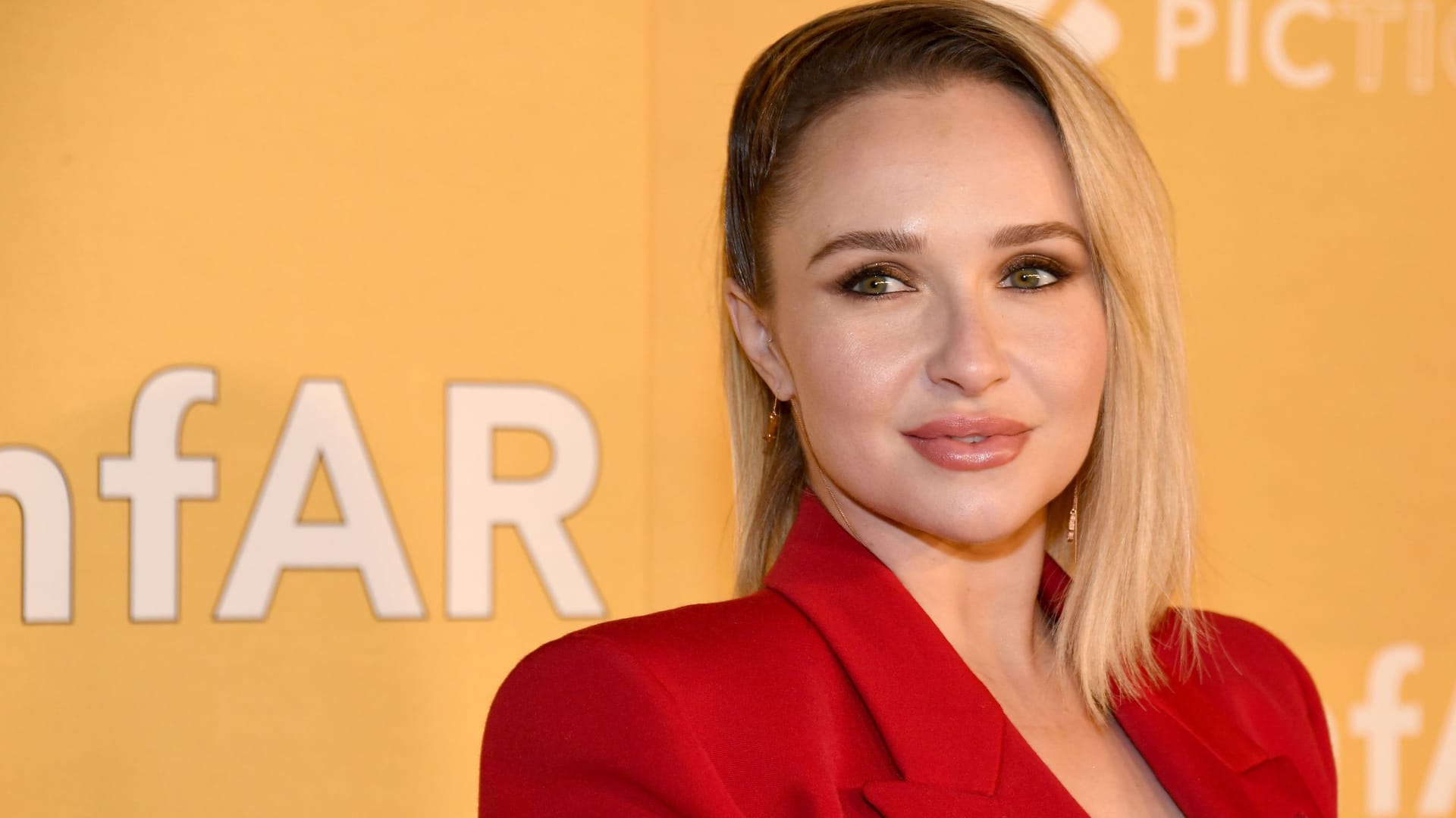 Hayden Panettiere: Die Schauspielerin trauert um ihren jüngeren Bruder.