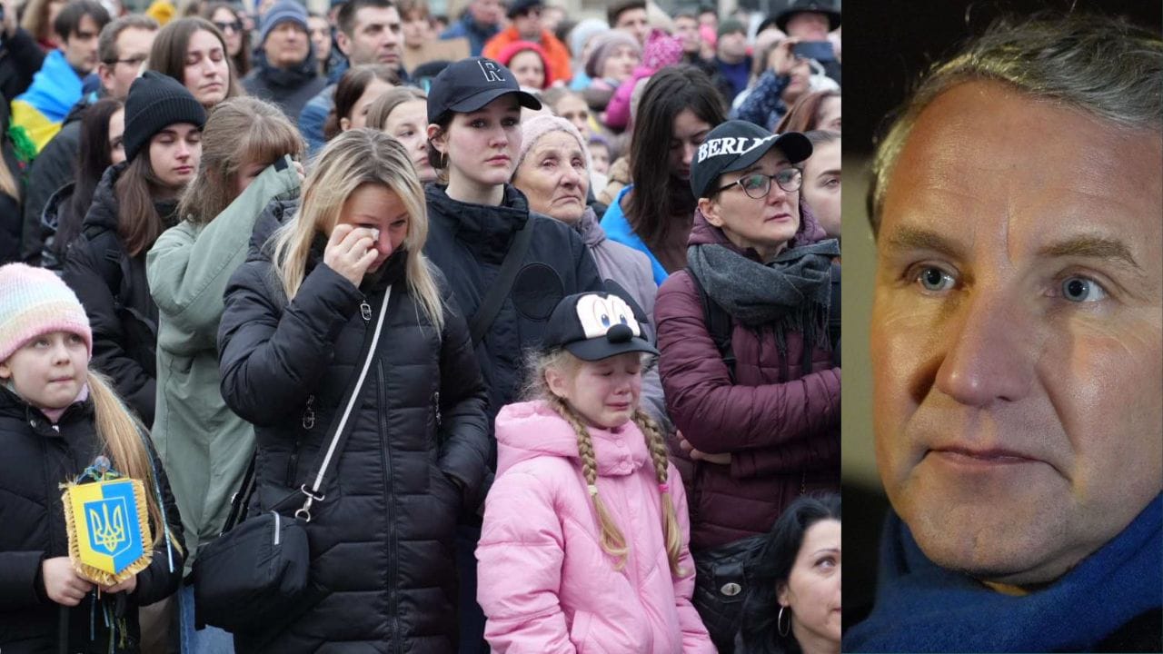 Demonstranten auf dem Altmarkt können nicht mehr an sich halten und brachen in Tränen aus: Ganz anders war die Stimmung auf der Demo auf dem Theaterplatz mit Björn Höcke als Redner.