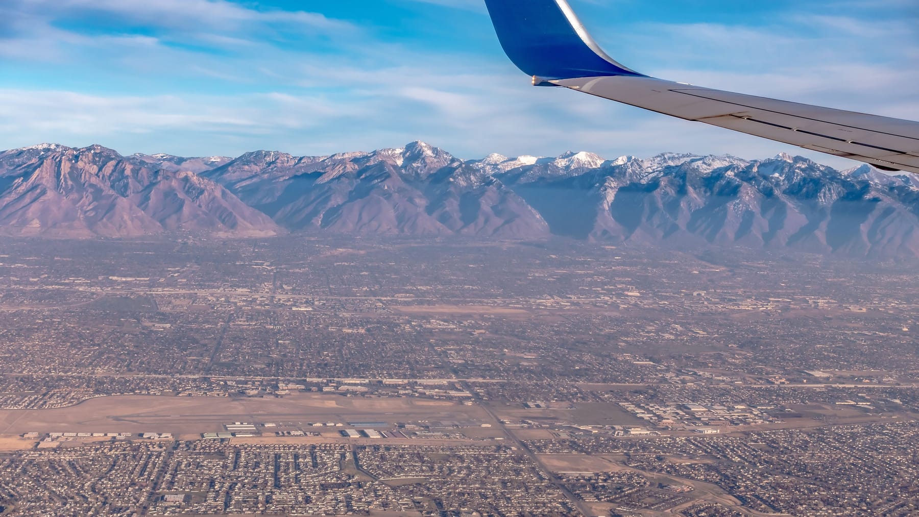 flugzeug-ueber-nevada-symbolbild-der-kra