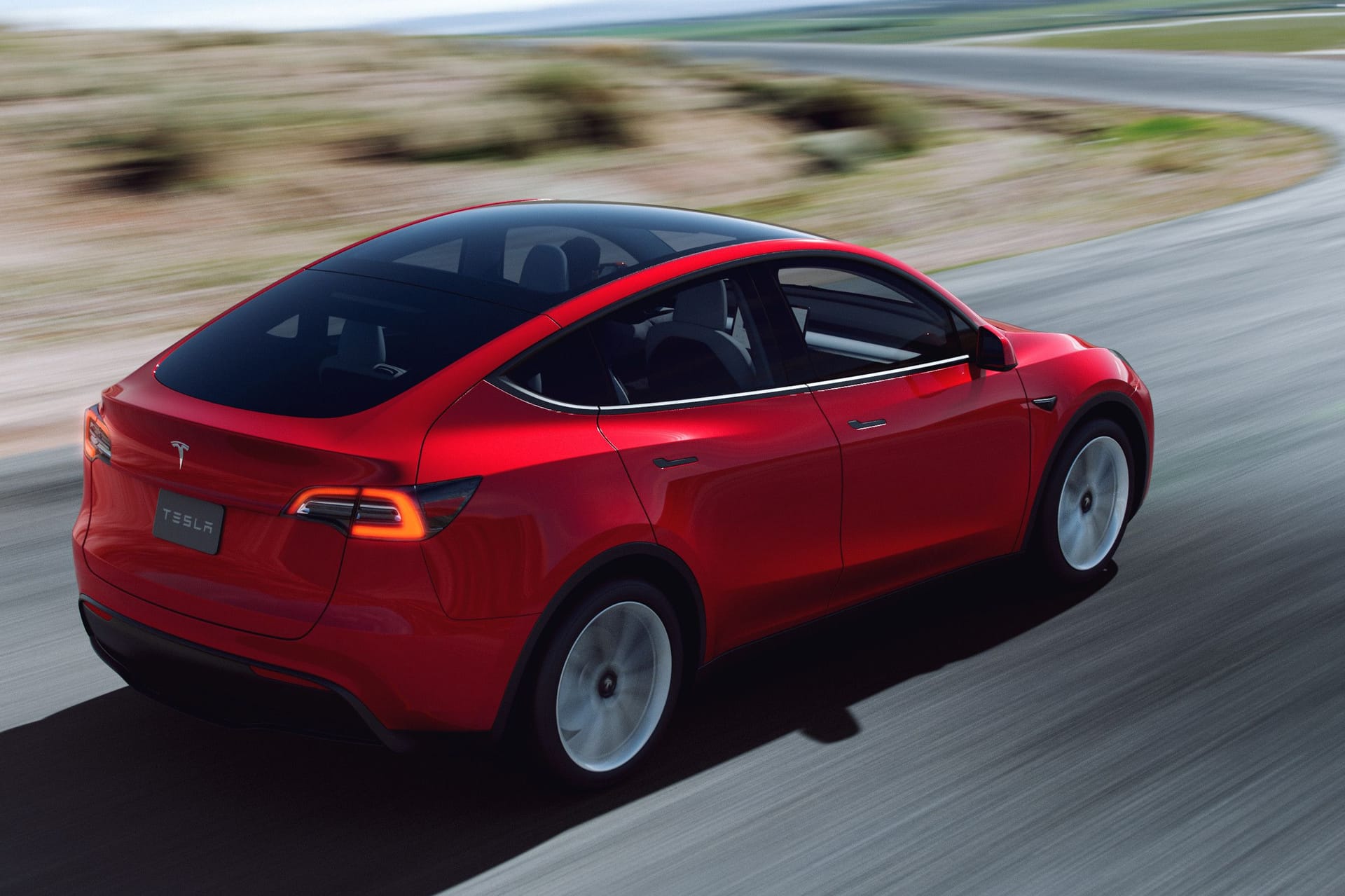 Tesla Model Y: Einem fabrikneuen Auto fiel nun während der Fahrt das Lenkrad ab. Es ist nicht der erste Vorfall dieser Art.