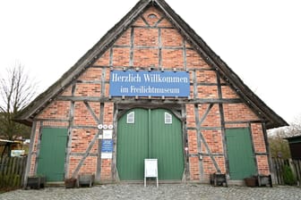 Das Freilichtmuseum am Kiekeberg: Das Veterinäramt hat die Einrichtung vorerst geschlossen.