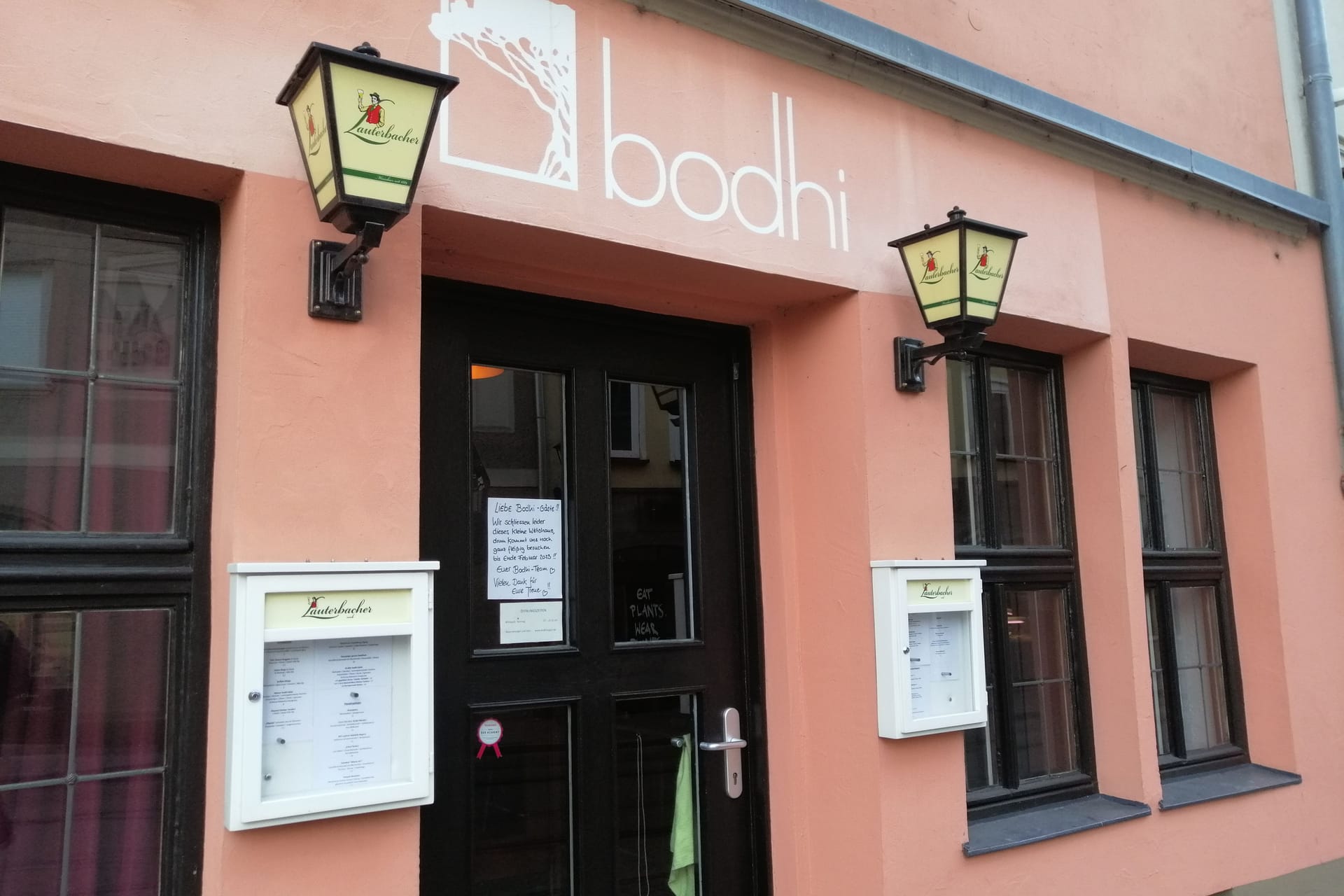 Das "Bodhi" in Augsburg muss schließen. Und erntet dafür Spott im Internet.