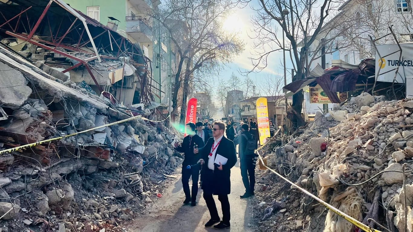 Trümmer in Pazarcık: Viele Menschen haben Angst, in ihre Häuser zurückzukehren.