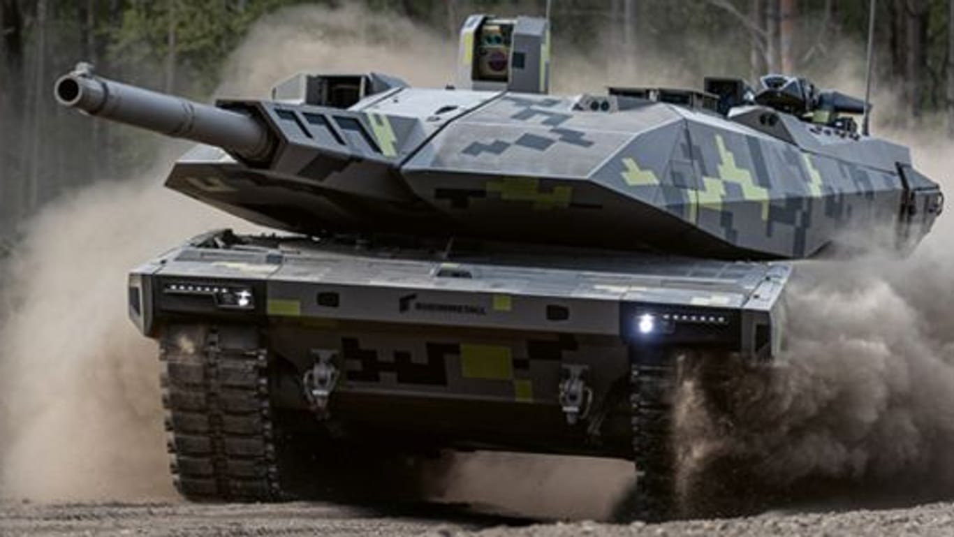 Der Kampfpanzer Panther: "Obwohl der Panther besser ausgerüstet ist, ist er deutlich günstiger."