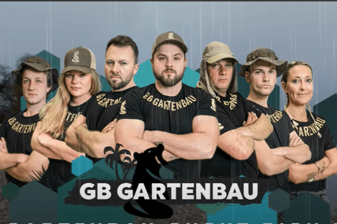 Screenshot des Videos der GB Gartenbau: Mitarbeiter posieren wie bei "7 vs. Wild":