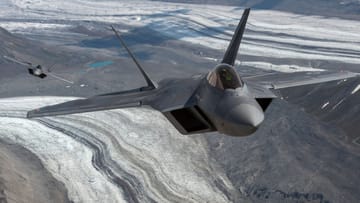 An F-22 over the US state of Alaska (archive image): The US has intercepted Russian military aircraft.
