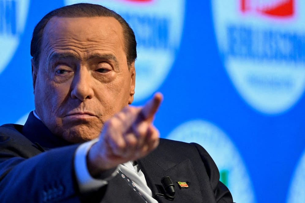 Silvio Berlusconi: Italiens ehemaliger Regierungschef hatte den russischen Präsidenten Wladimir Putin in der Vergangenheit als guten Freund bezeichnet.
