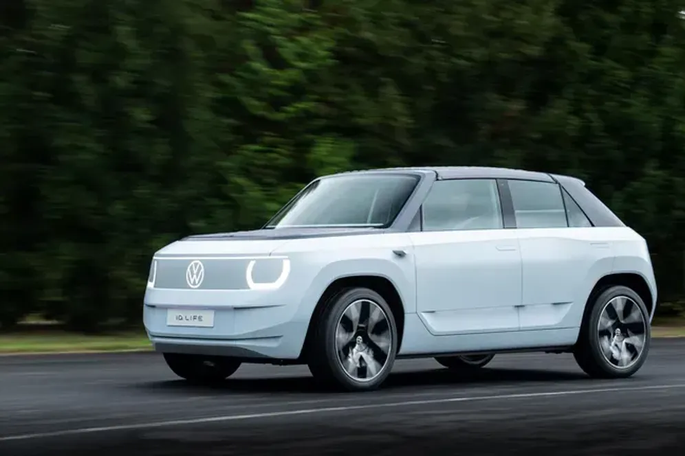 Konzepte für bezahlbarere E-Autos: Hersteller wie VW entwickeln neue Ideen.