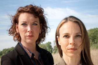 Melly Böwe (Lina Beckmann) und Katrin König (Anneke Kim Sarnau) ermitteln im Rostocker "Polizeiruf 110".
