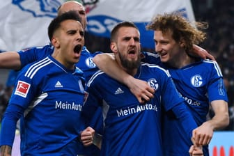 Erlösender Jubel: Die Schalker im Spiel gegen Stuttgart.