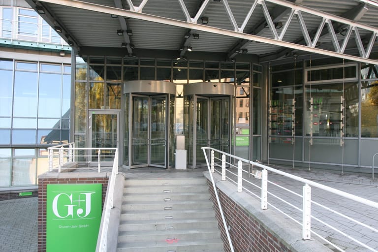 Verlagsgebäude von Gruner & Jahr am Baumwall in Hamburg