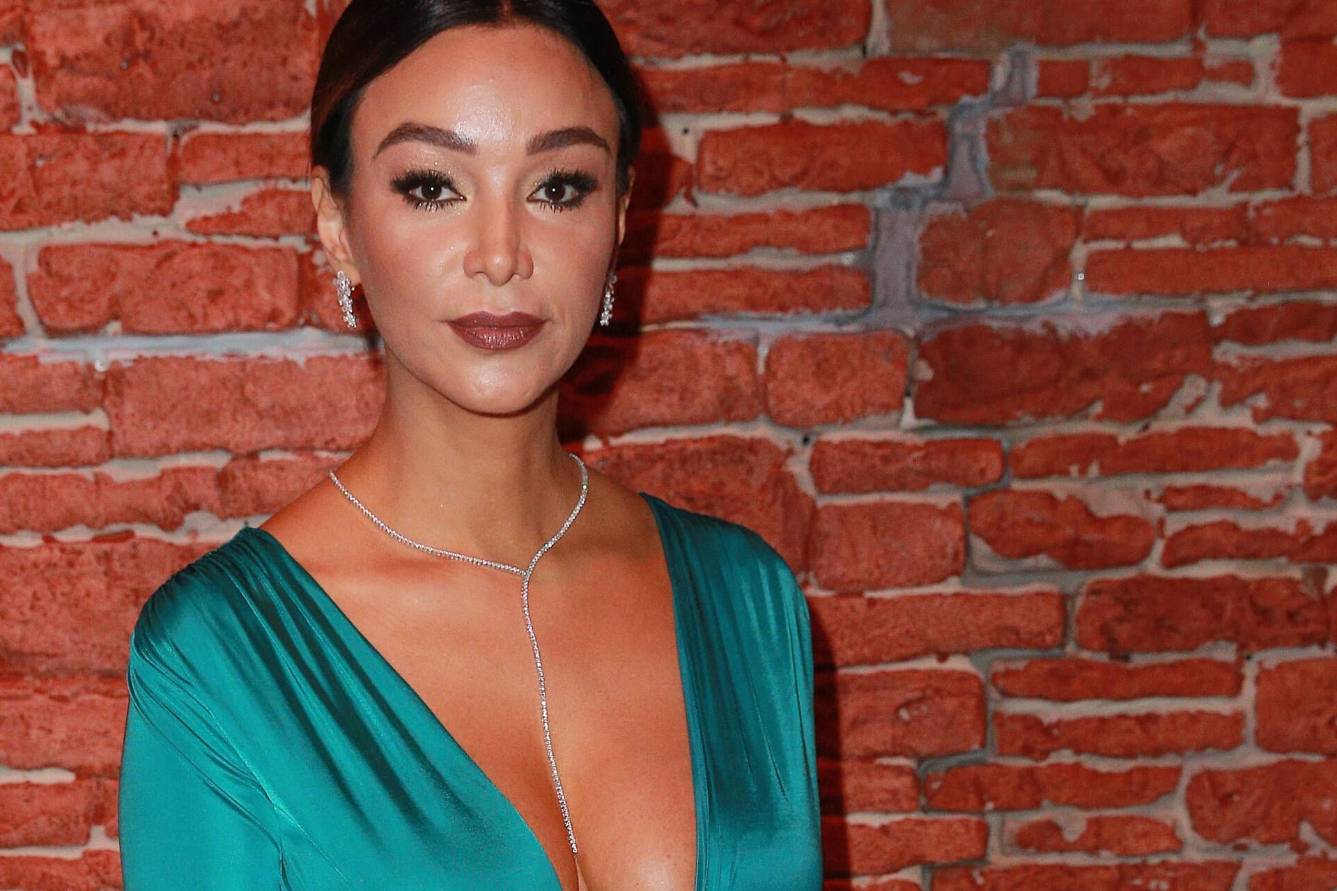 Verona Pooth: Die 54-Jährige ist spontan bei der Mailänder Fashion Week mitgelaufen.