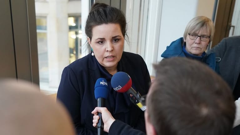 Anna Gallina, Senatorin für Justiz und Verbraucherschutz in Hamburg (Archivbild): Die Grünen-Politikerin soll befragt werden.