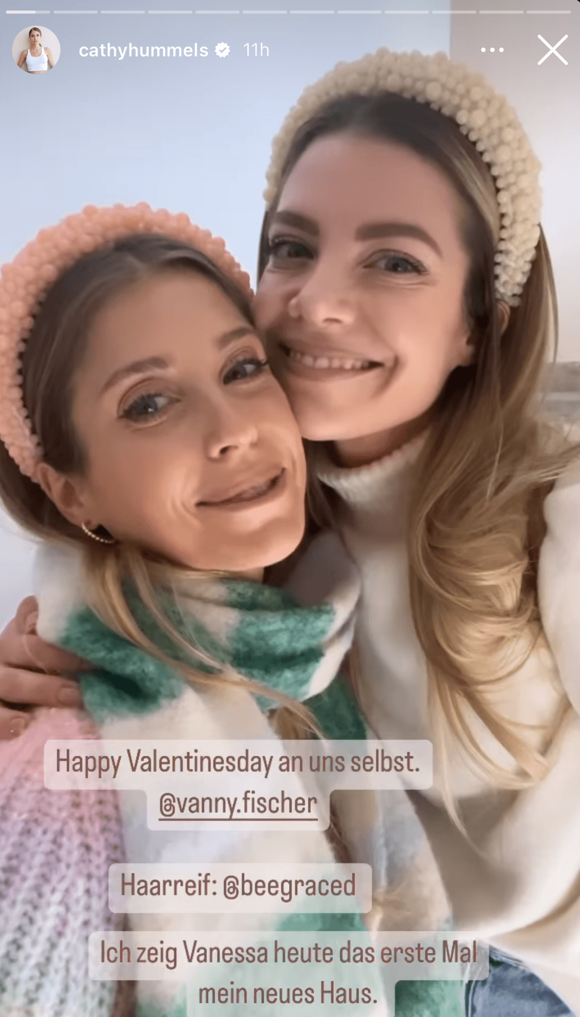 Cathy Hummels mit ihrer Schwester Vanessa Fischer.