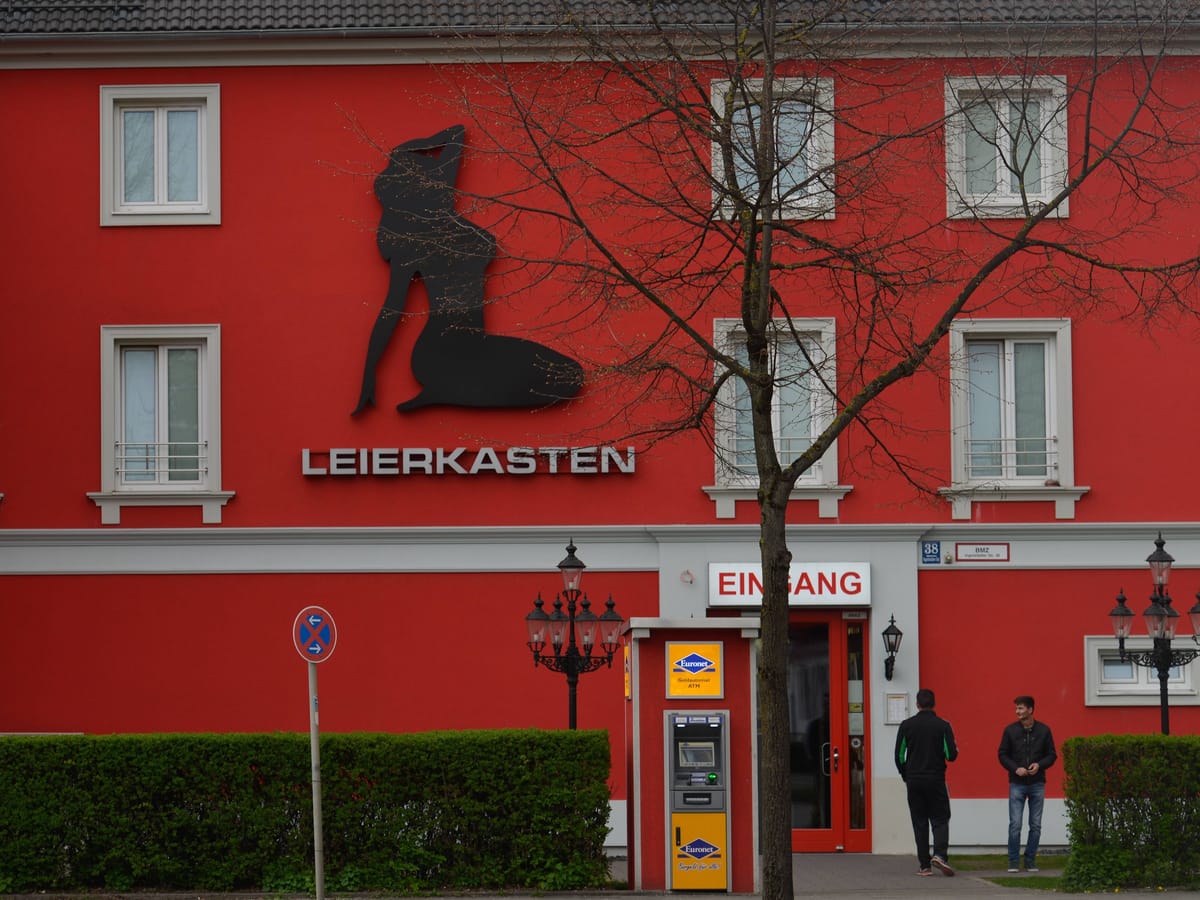 Münchner Leierkasten: Kein Restaurant, sondern ein Bordell