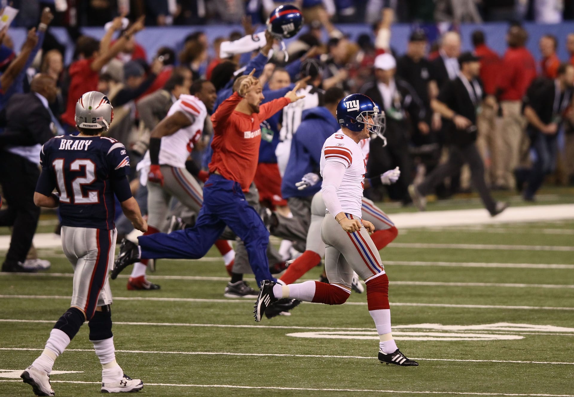 Eine Chance auf Revange erhielt Brady im Super Bowl der Saison 2011. Erneut hieß die Begegnung New England Patriots gegen New York Giants – doch erneut zogen die Patriots den Kürzeren. 17:21 hieß es am Ende.