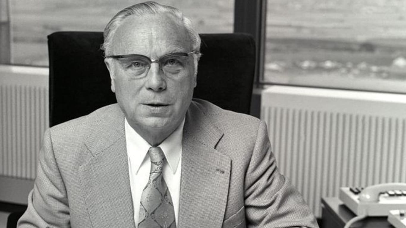 Karl Holzamer: Er war der erste Senderchef des ZDF und als Intendant von 1962 bis 1977 im Amt.