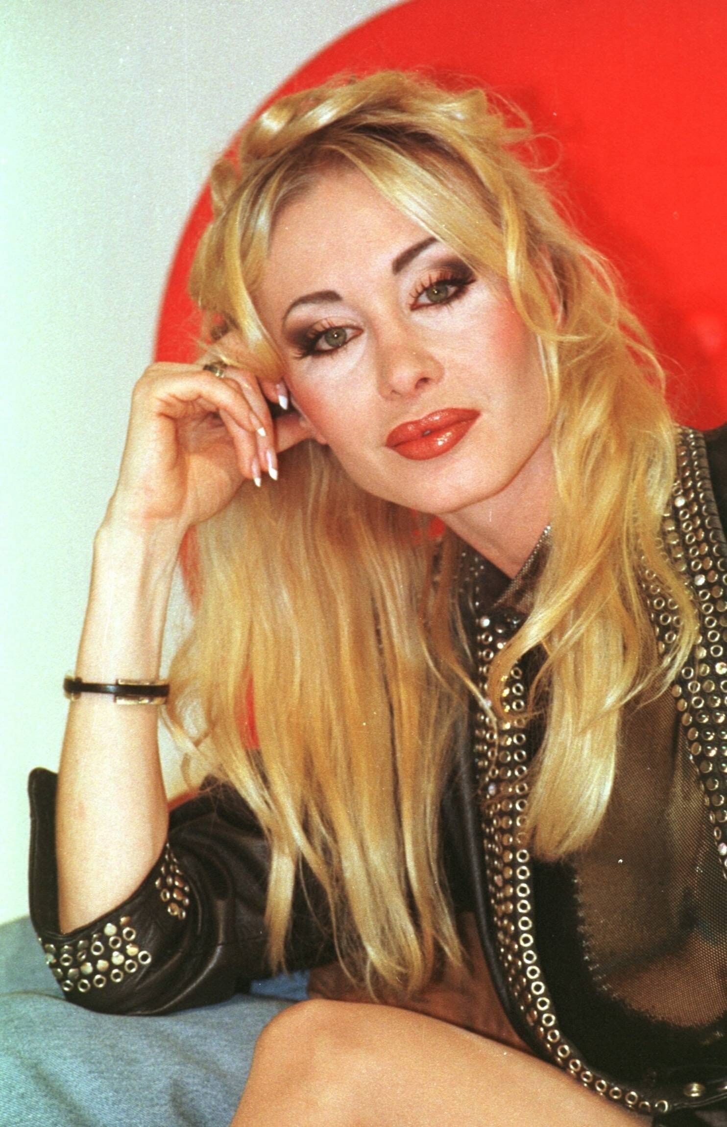 Dolly Buster: Ein Bild der ehemaligen Pornodarstellerin von 1999.