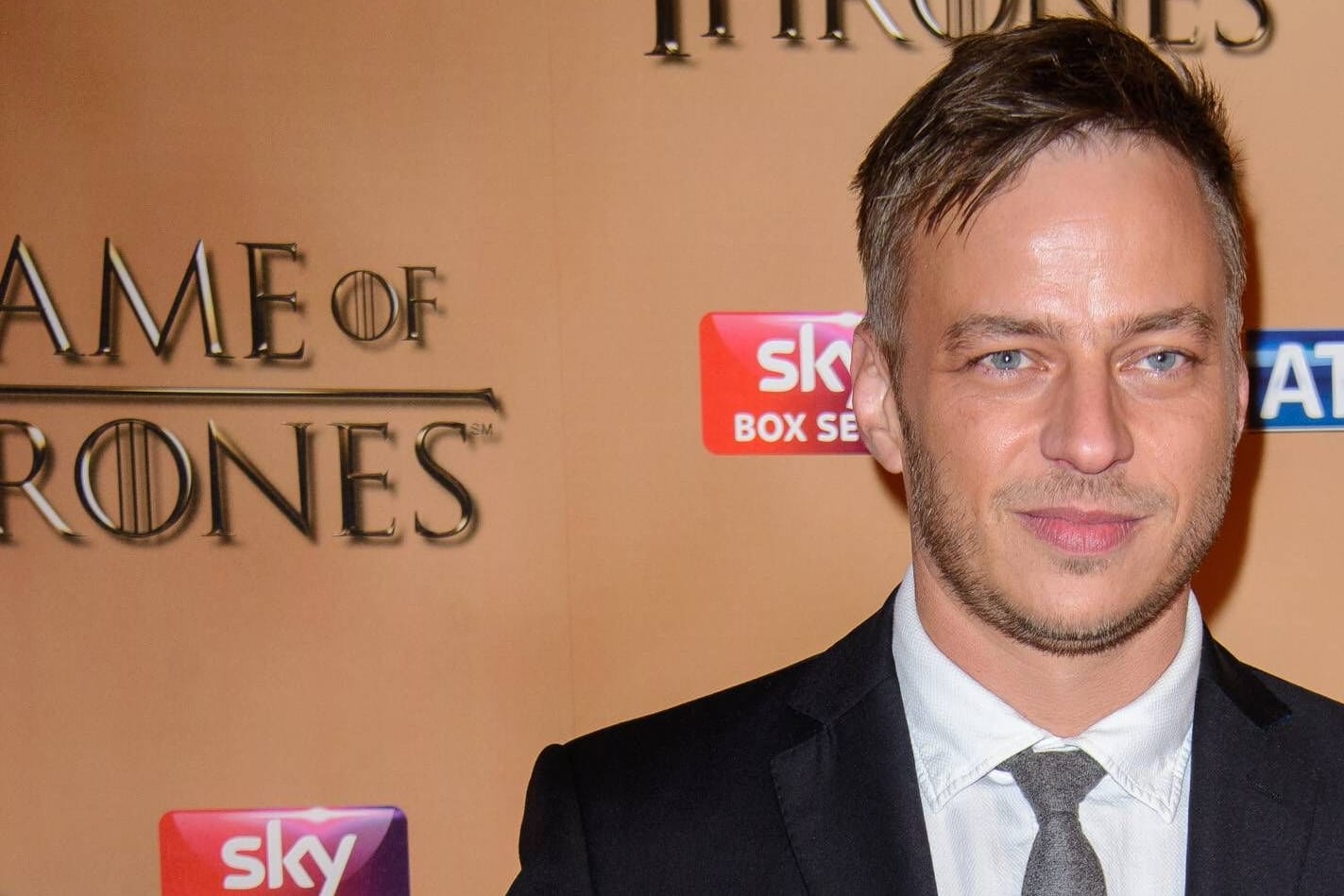 Tom Wlaschiha: Der Schauspieler hat bisher "House of the Dragon" nicht geschaut, obwohl er in der Originalserie "Game of Thrones" eine Rolle übernommen hatte.