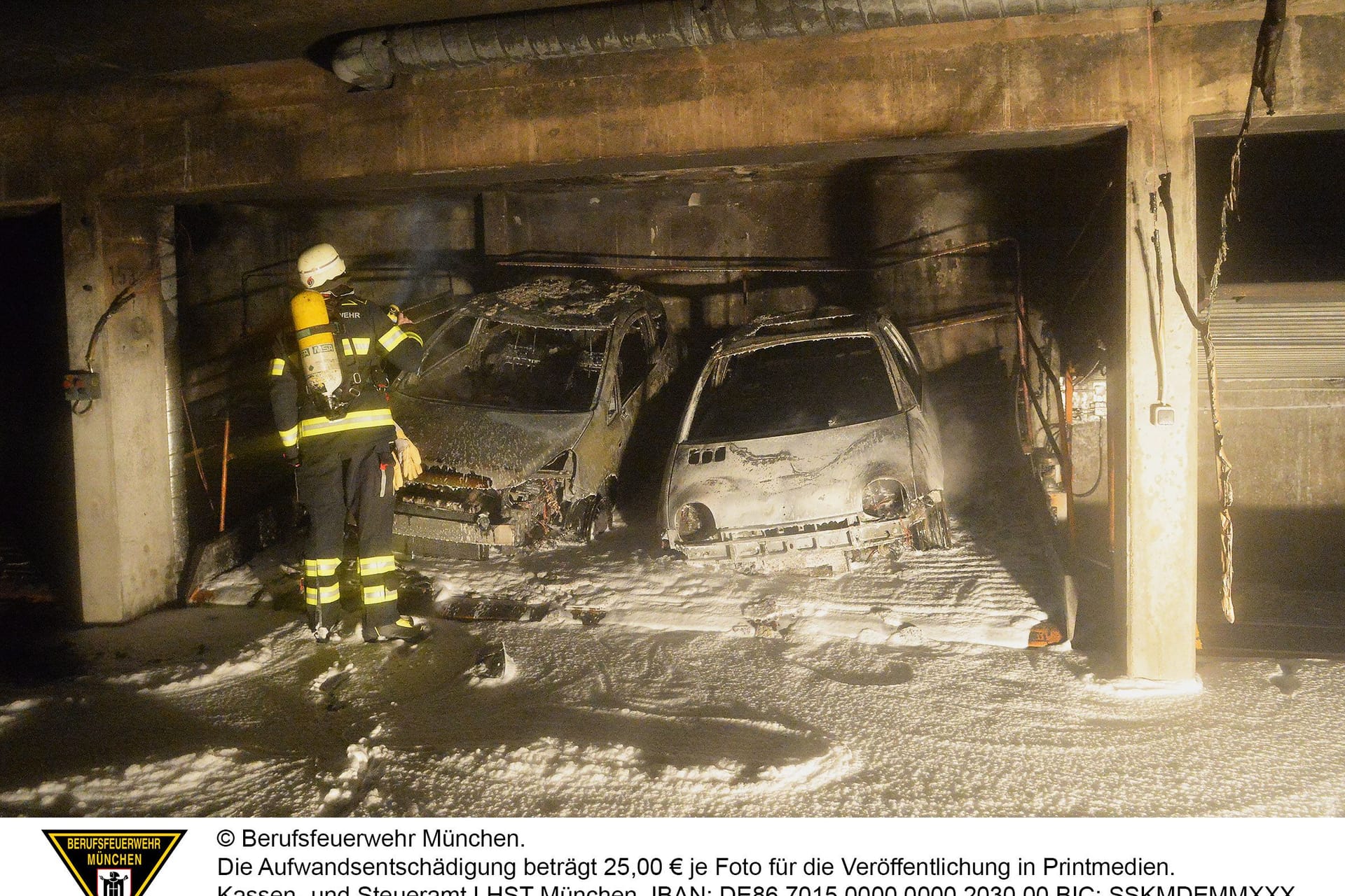 Feuer in einer Tiefgarage (Symbolbild): Mehrere Autos haben gebrannt.