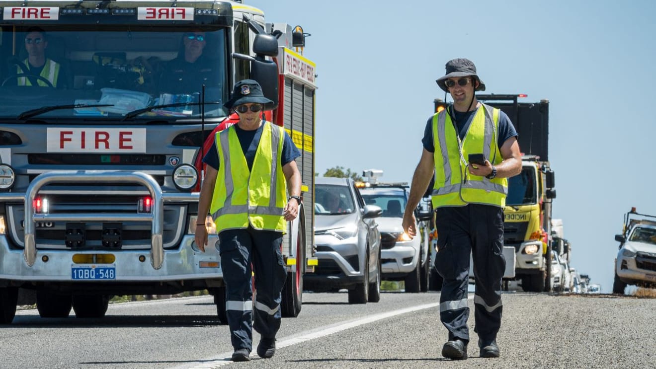 Einsatzgruppe in Australien: Seit sechs Tagen suchten mehrere Teams die 1.400 Kilometer lange Strecke zwischen Perth und Newman nach der Kapsel ab.