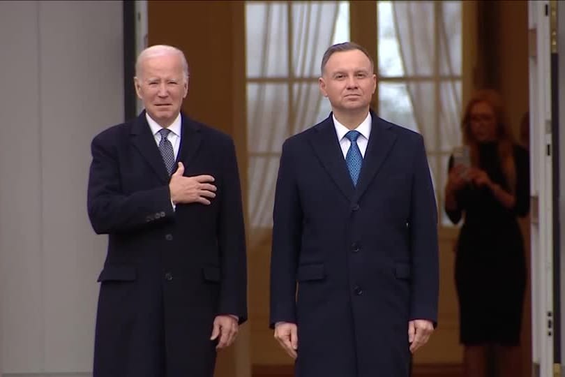 BIDEN-POLEN/ANKUNFT