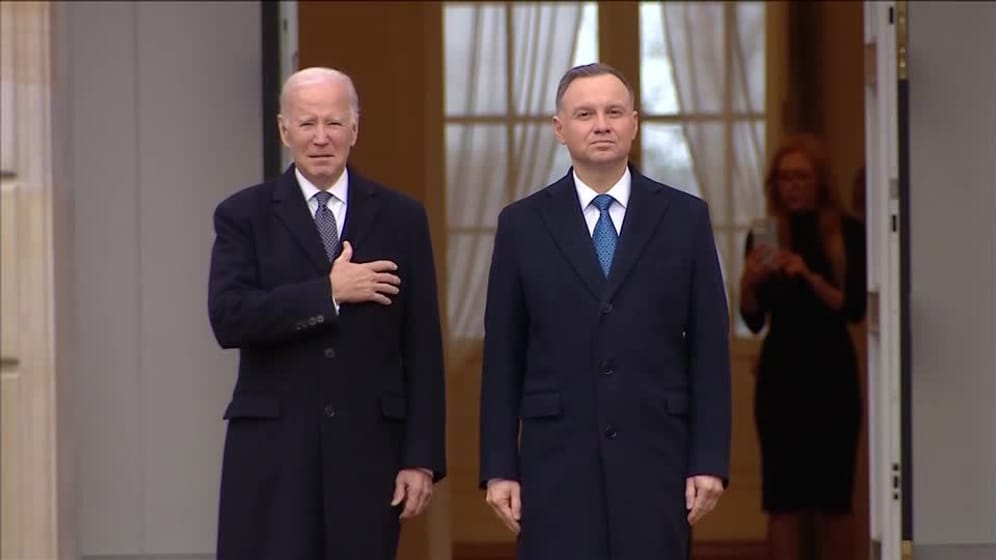 BIDEN-POLEN/ANKUNFT