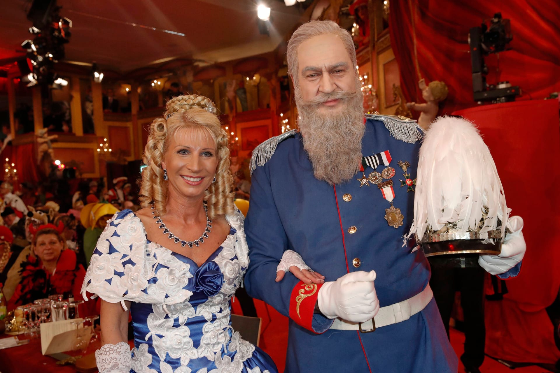 Markus Söder mit Ehefrau Karin als Prinzregent Luitpold von Bayern mit Frau Auguste Ferdinande bei der Fastnacht in Franken 2018.