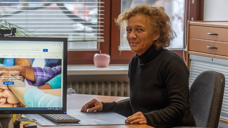 Sie gründete den Verein Sprachbrücke-Hamburg: Annja Haehling von Lanzenauer ist seit 25 Jahren in der Ehrenamtsförderung aktiv.