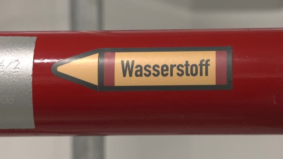 Ab 2028 solle eine Pipeline Wasserstoff über 400 Kilometer befördern.